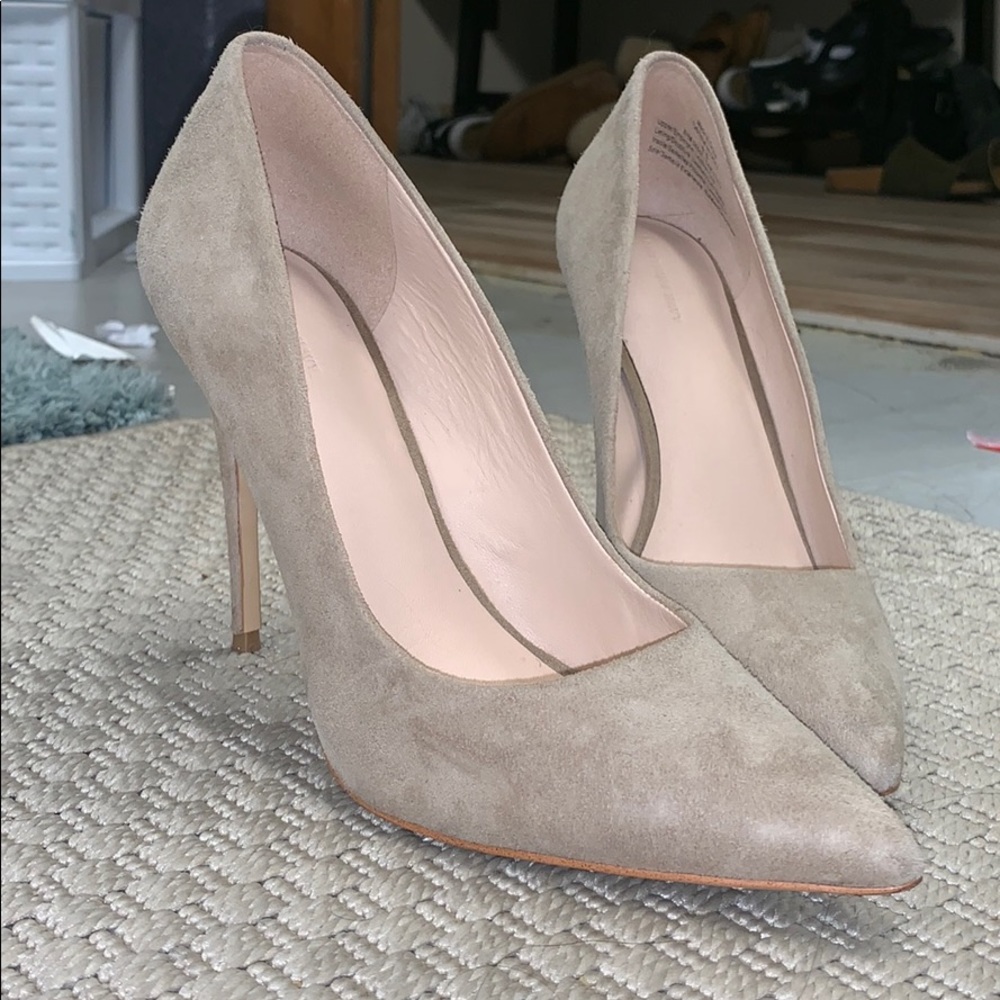 Something navy beige suede heels